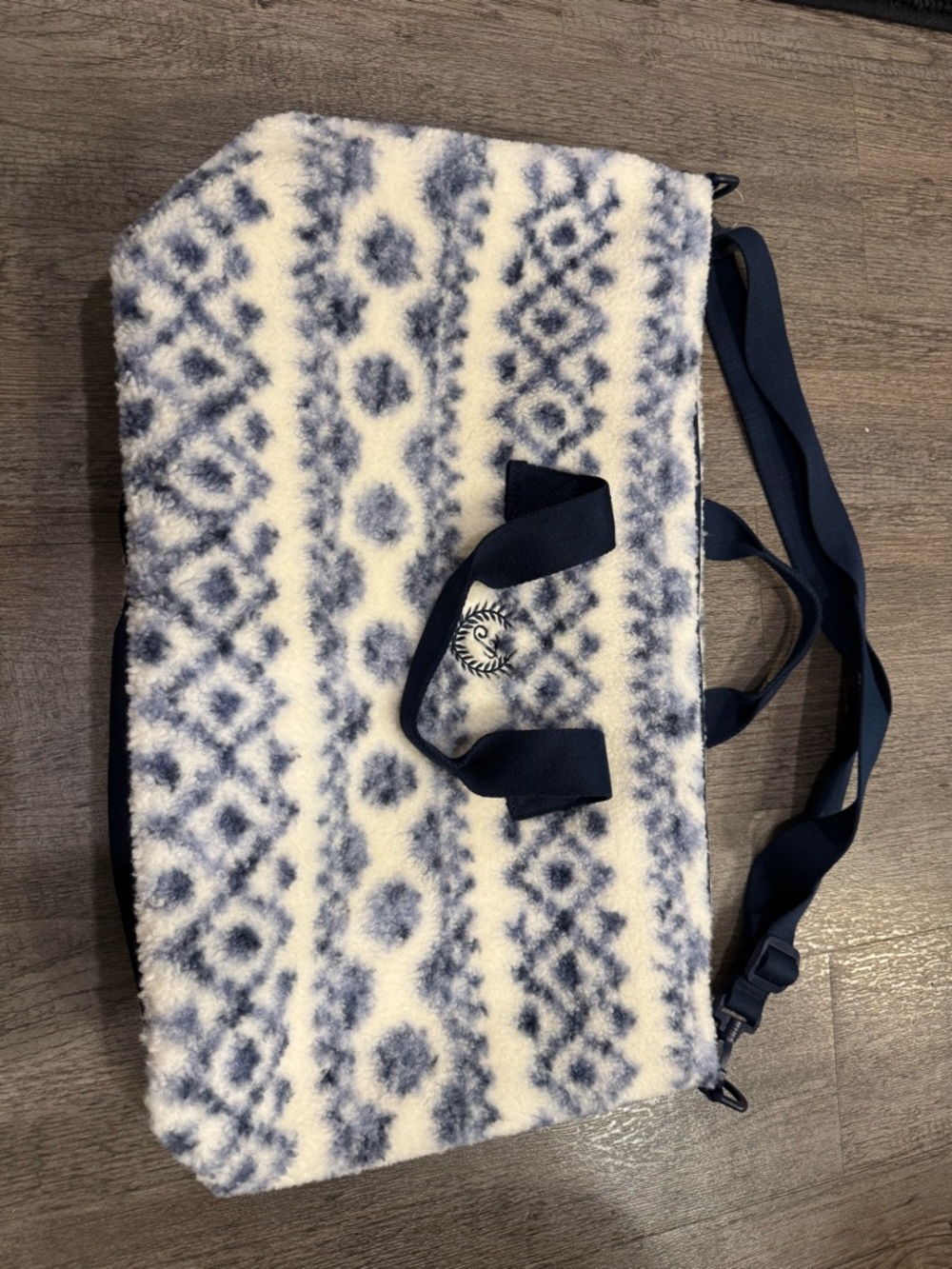 PINK Victoria's Secret Navy & Cream Faux Shearling Travel Bag